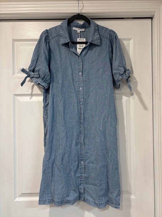 Jane and Delancey Dresses & Skirts - Jane and Delancey Light Denim Button-Front Midi Shirt Dress
